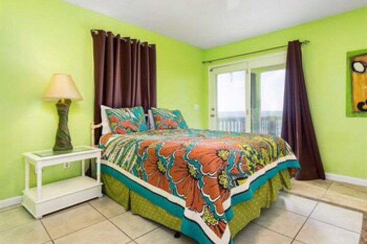 Room 25 of 26