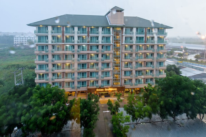 Hotel 86 of 89