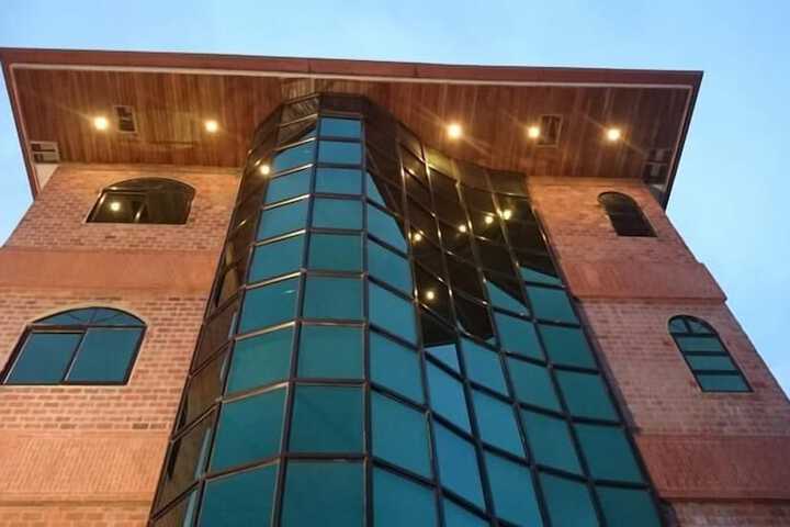 Hotel Paramuru
