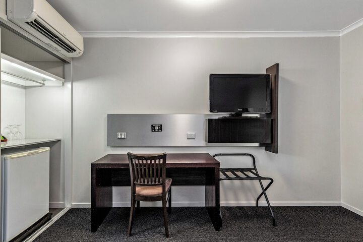 Room 9 of 88