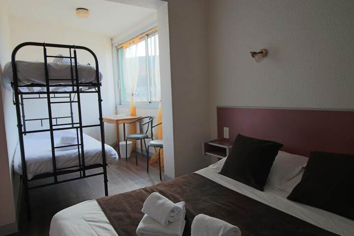 Room 10 of 44