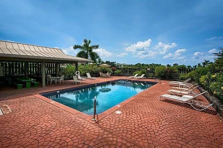 Pool 14 of 26