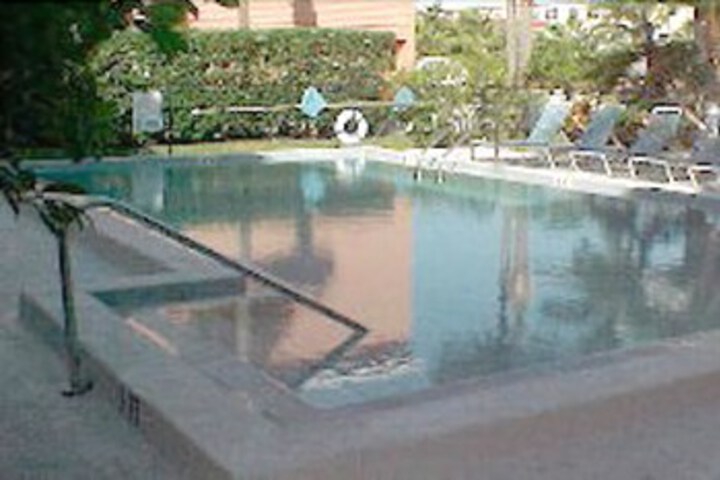 Pool 17 of 23