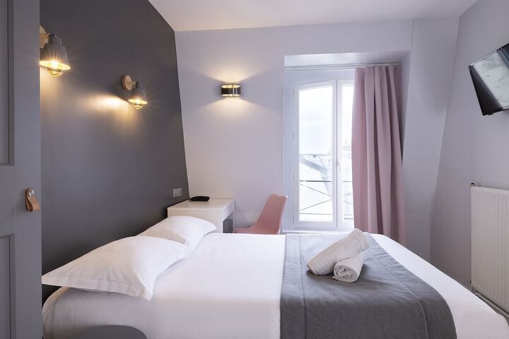 Room 28 of 53