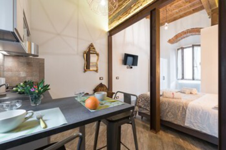 Room 4 of 14