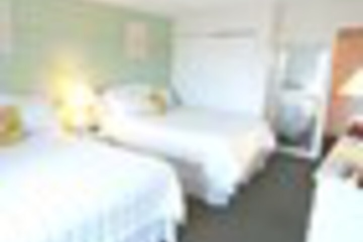 Room 14 of 156
