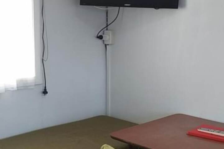 Room 8 of 66