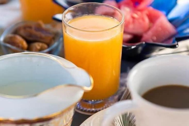 Breakfast/Coffee Service 12 of 13