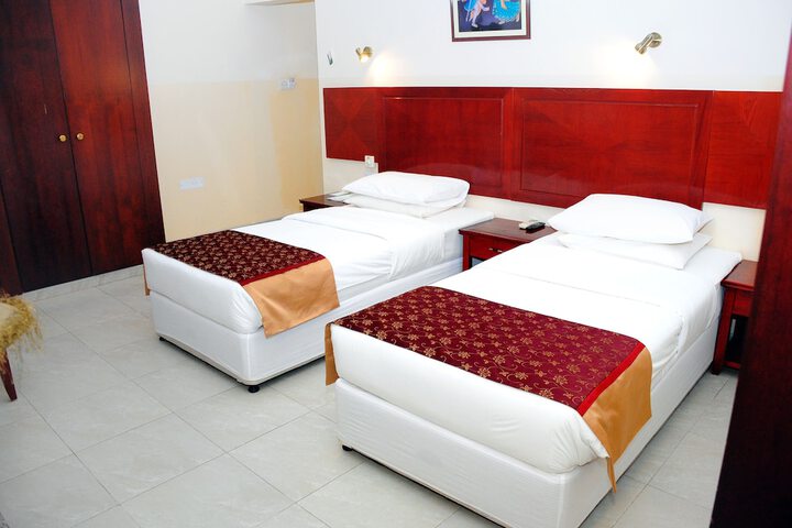 Room 7 of 23