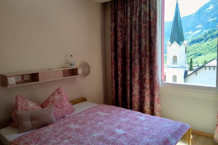 Room 17 of 44