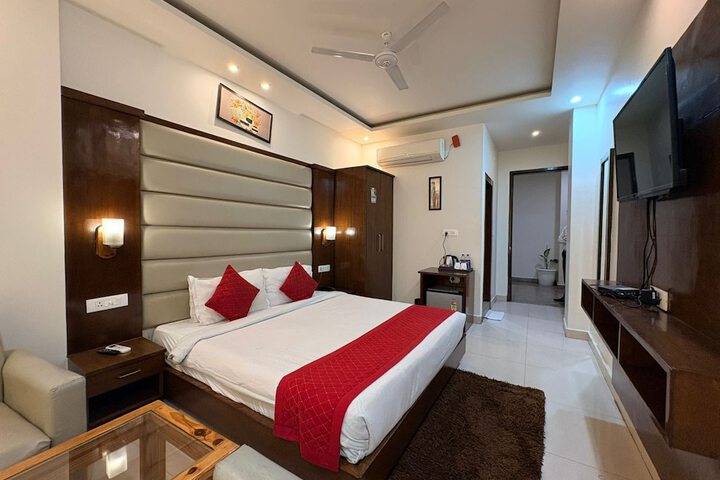 Room 15 of 49