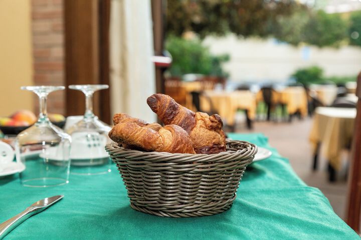 Breakfast/Coffee Service 34 of 49