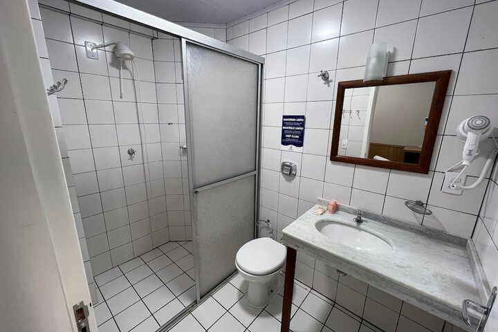 Room 74 of 102