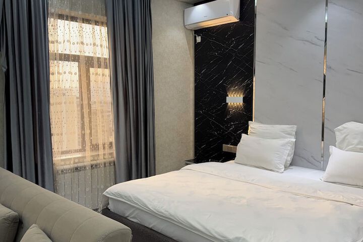 Room 44 of 68