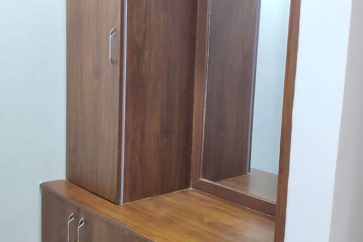 Room 8 of 42