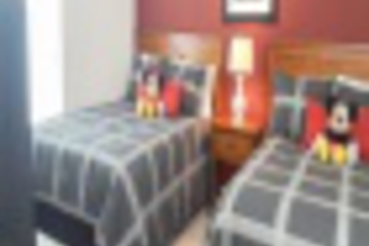 Room 27 of 276