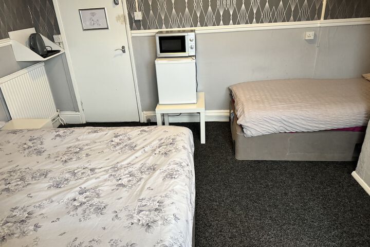 Room 6 of 19