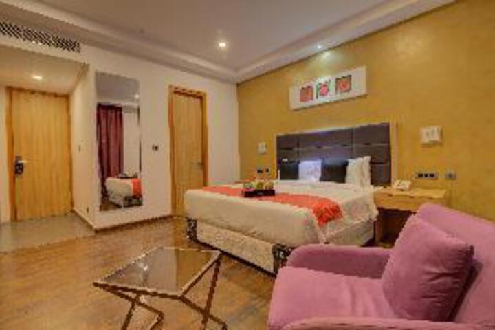 Room 2 of 21