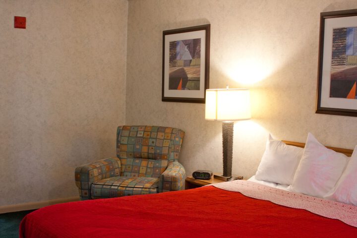 Classic 2 Queen Beds Not Wheelchair Accessible (5 of 14)