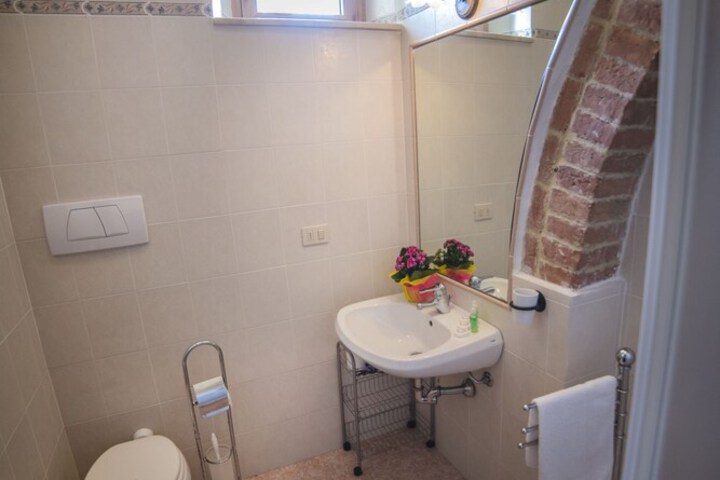 Bathroom Interior Photo