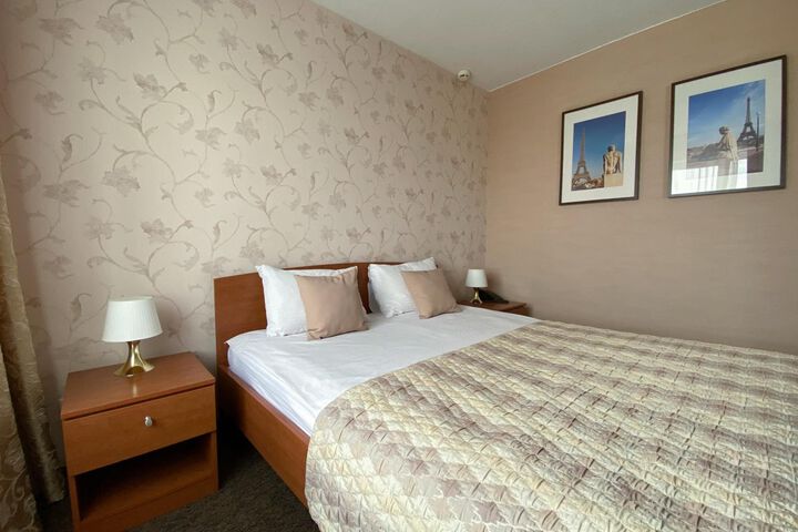 Room 65 of 102