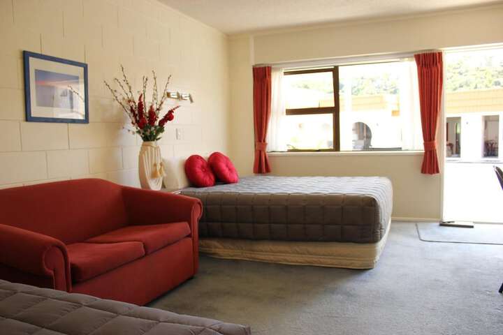 Room 9 of 41