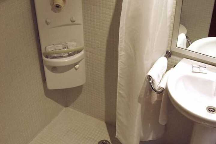 Room 29 of 55