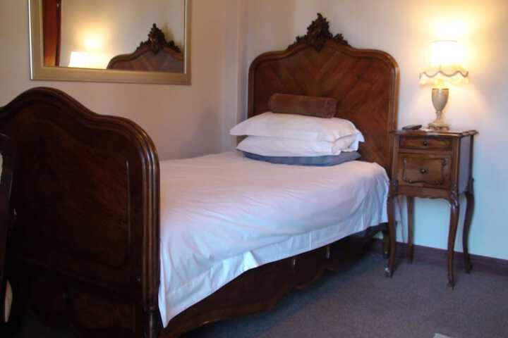 Room 5 of 89