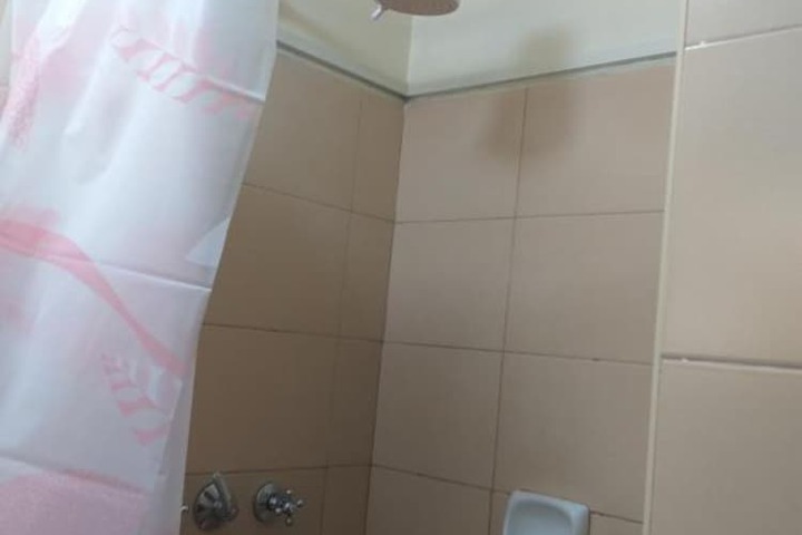 Room 5 of 6