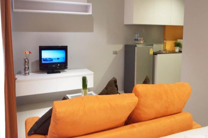 Room 9 of 20
