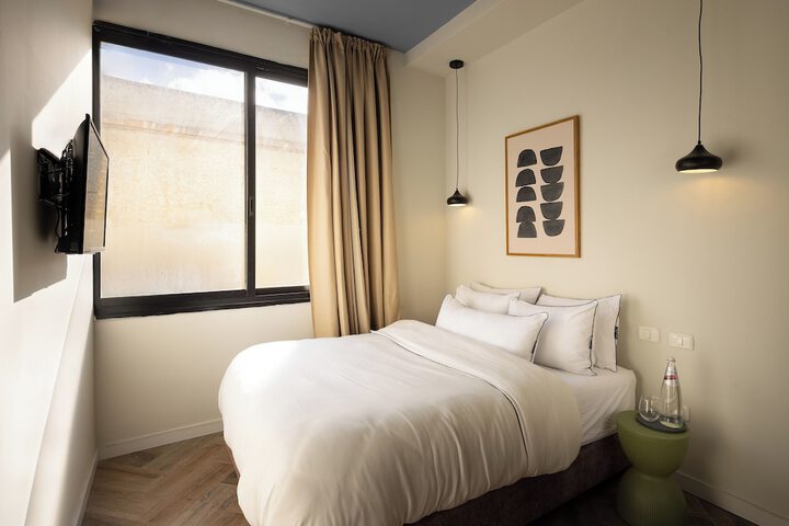 Room 18 of 41