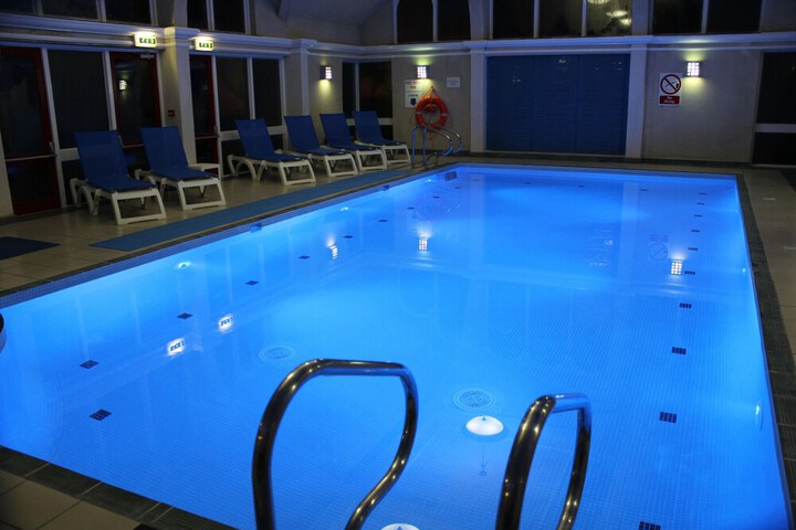 Pool 33 of 63