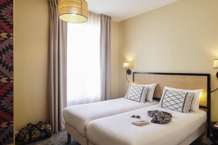 Room 4 of 23