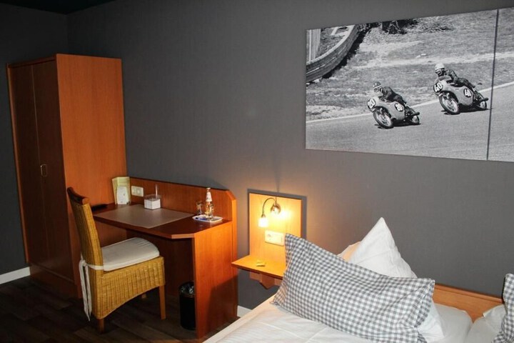 Room 16 of 56