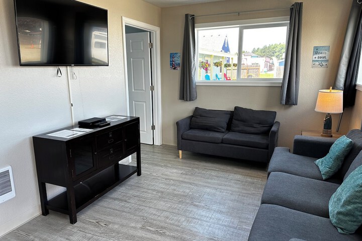 Room 106 of 136