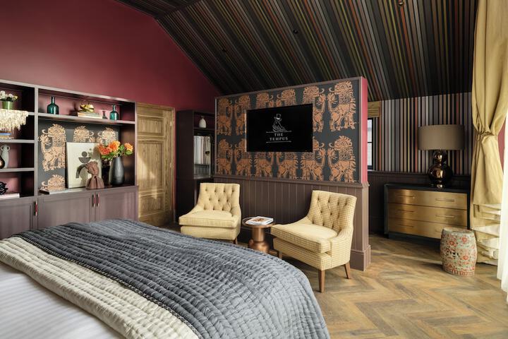 Room 23 of 133