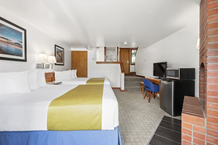 Room 25 of 83