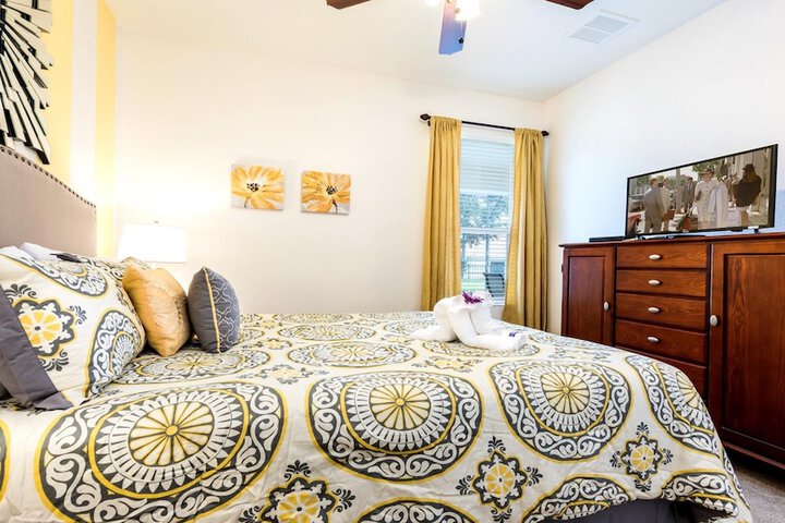 Room 41 of 710