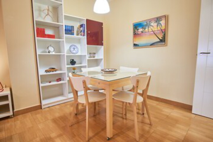 Room 8 of 30
