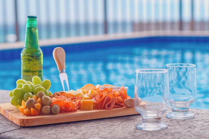 Pools & Facilities