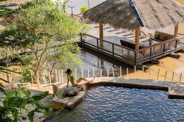 Pools & Facilities