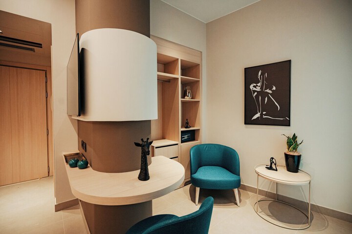 Room 46 of 107