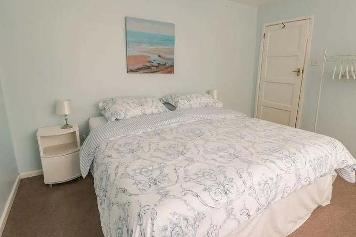 Room 5 of 22