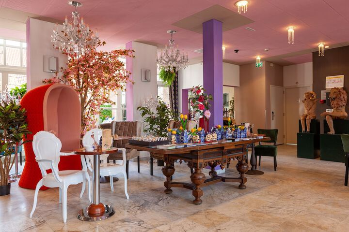 Hotel Lobby