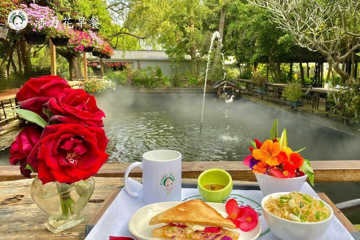 Breakfast/Coffee Service 48 of 92