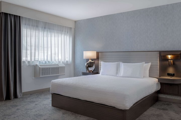 Room 3 of 45