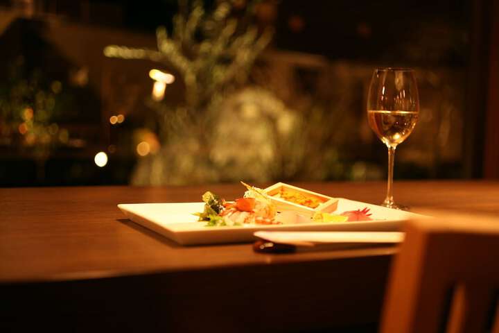 Dining 37 of 40