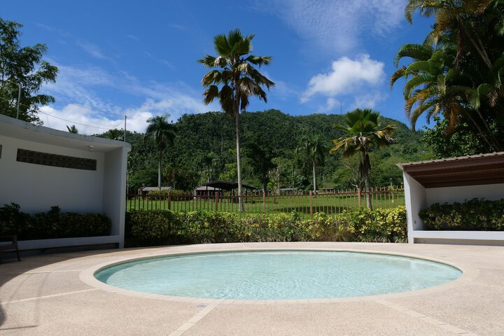 Pools & Facilities