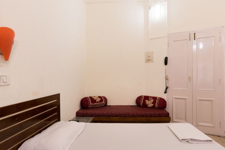 Room 3 of 26