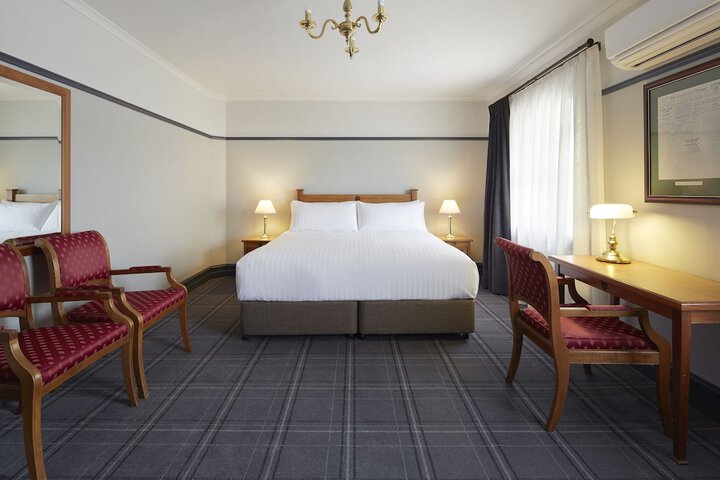 Room 3 of 42